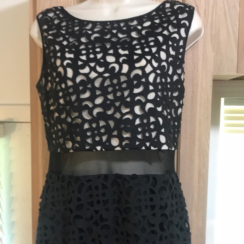 Xscape Black Lace Maxi Gown - Picture 5 of 8